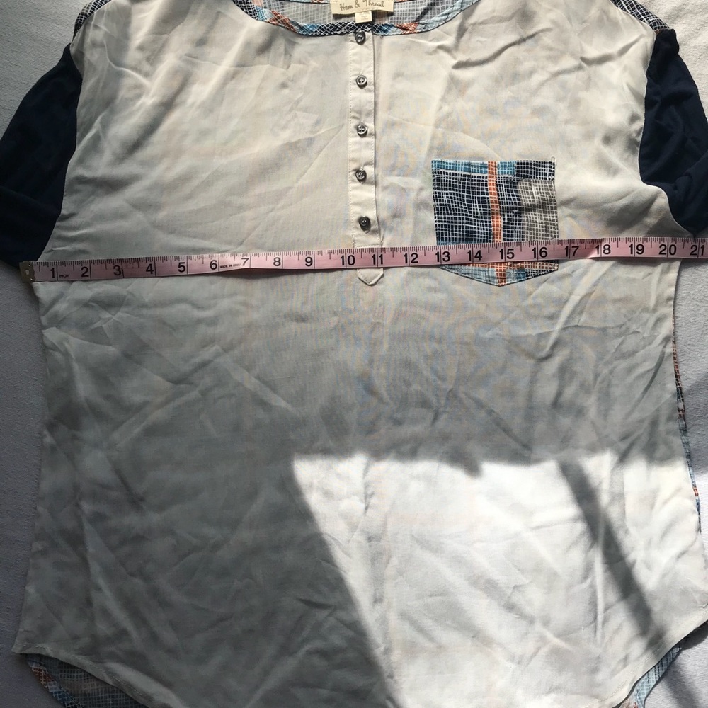 Anthropologie Hem & Thread Womens Shirt SMall - Picture 5 of 8